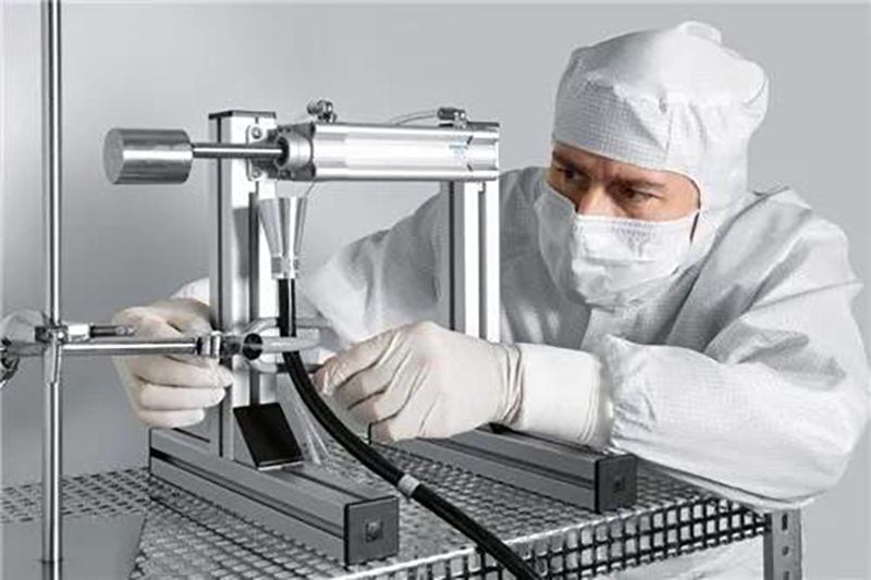 如何更有效地保養(yǎng)無塵服的潔凈度？